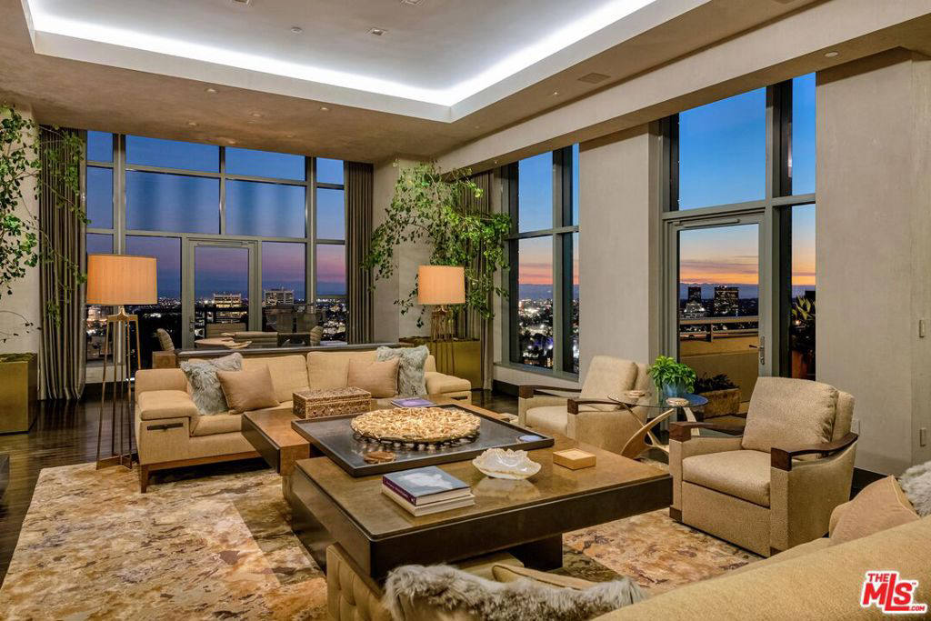 Квартира, 5283 м², 14 000 000$ — FAKTOR