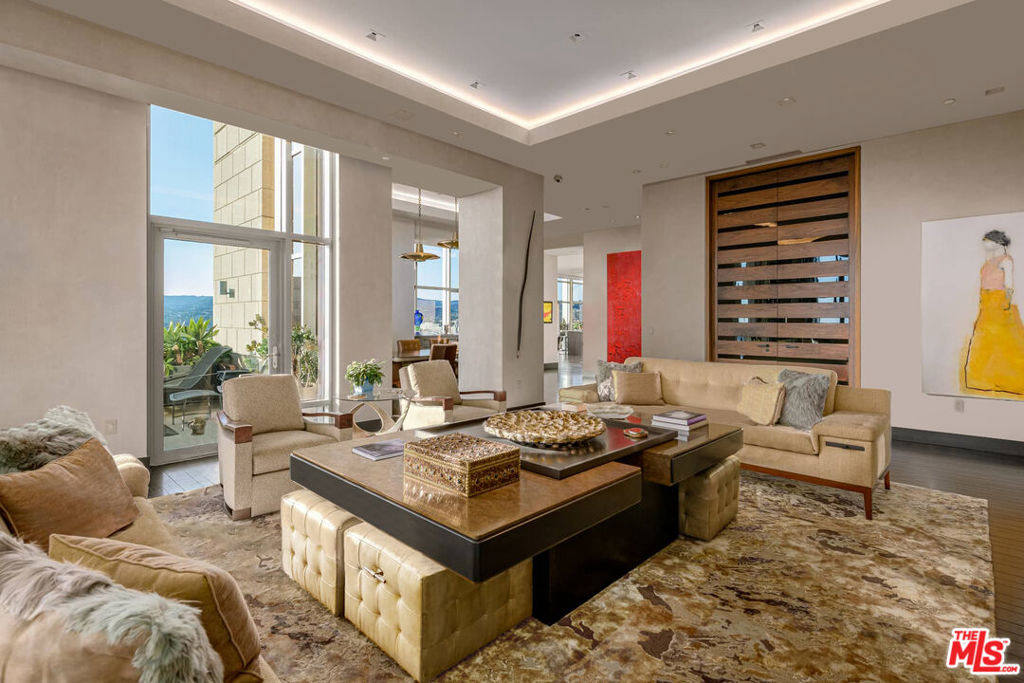 Квартира, 5283 м², 14 000 000$ — FAKTOR