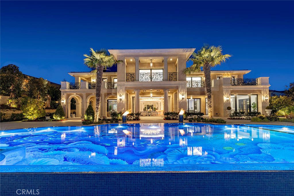 Дом, 15500 м², 69 800 000$ — FAKTOR