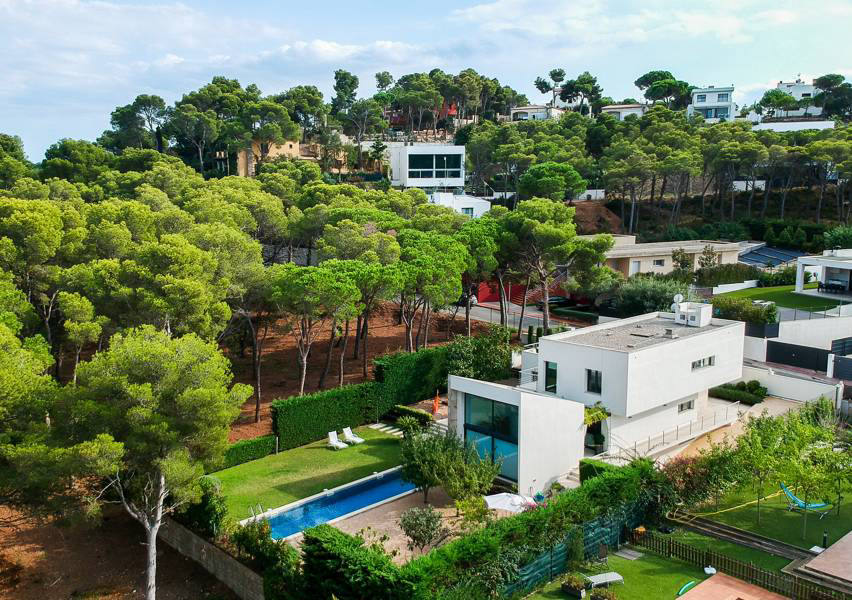 House, 4 305 m²