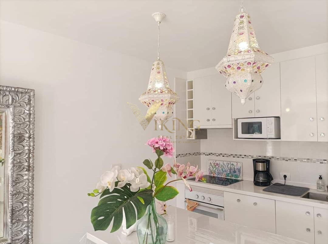 Квартира, 861 м², 295 000$ — FAKTOR