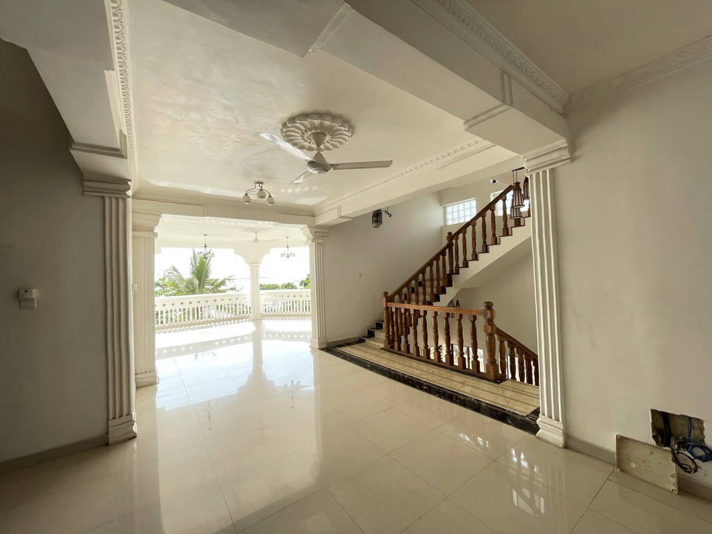 Комерційна нерухомість, 26910 м², 2 250 000$ — FAKTOR