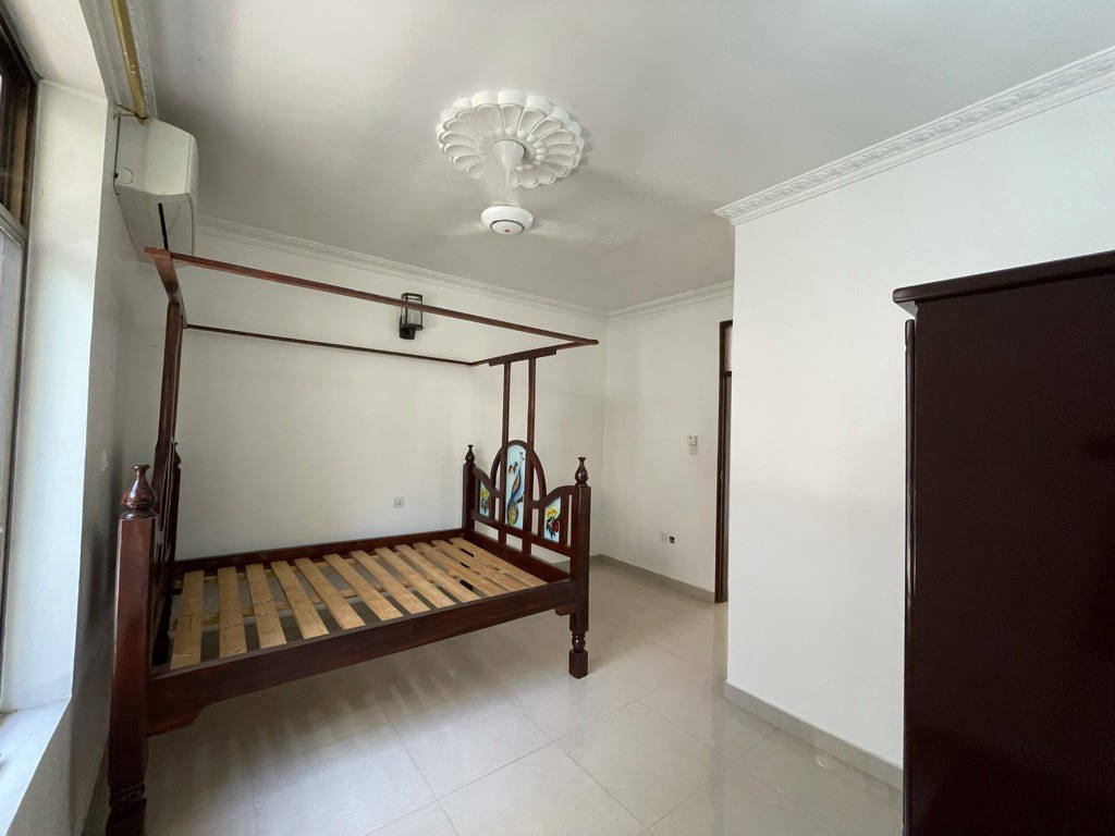 Комерційна нерухомість, 26910 м², 2 250 000$ — FAKTOR