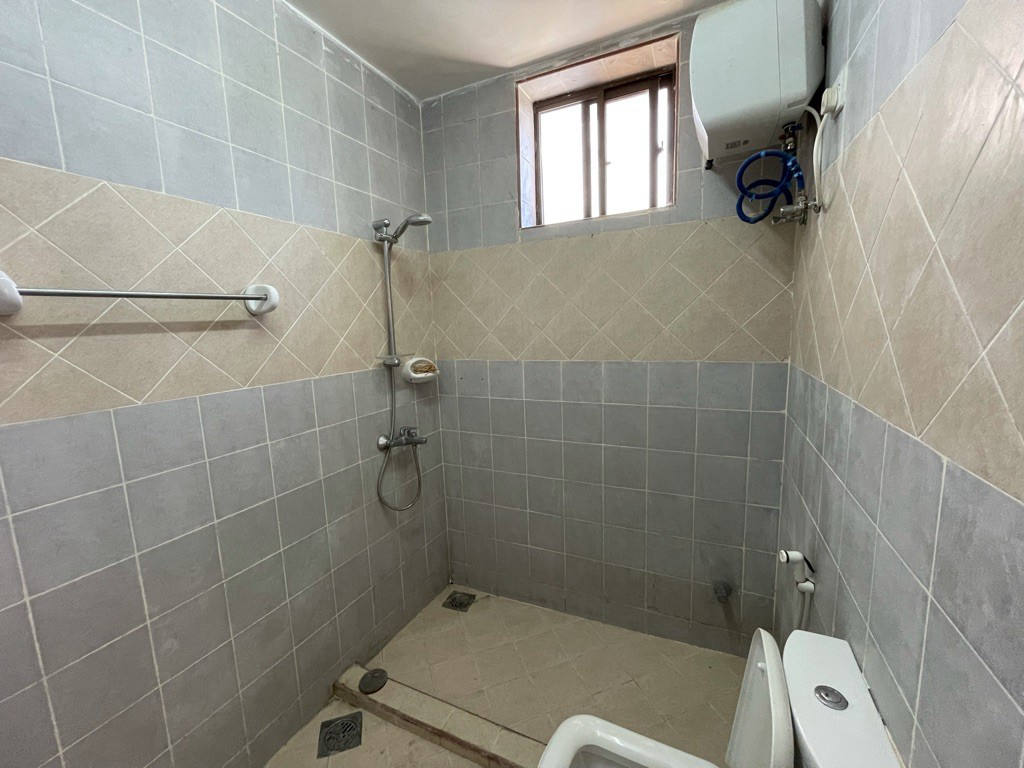 Комерційна нерухомість, 26910 м², 2 250 000$ — FAKTOR