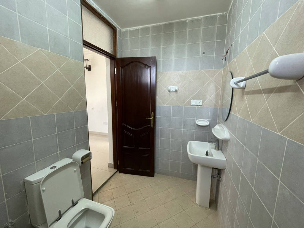 Комерційна нерухомість, 26910 м², 2 250 000$ — FAKTOR