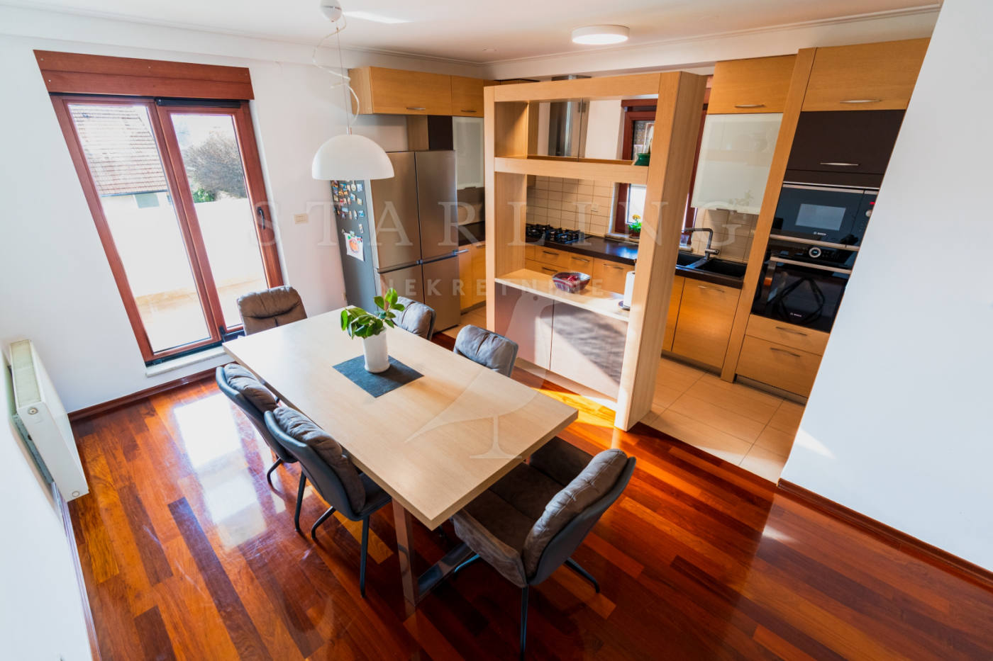 Квартира, 2046 м², 586 636$ — FAKTOR