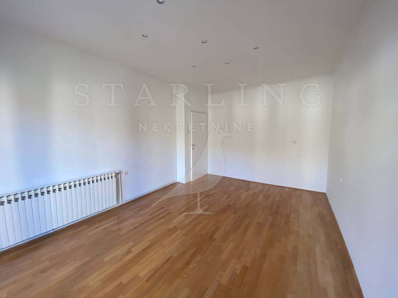 Квартира, 1206 м², 169 292$ — FAKTOR