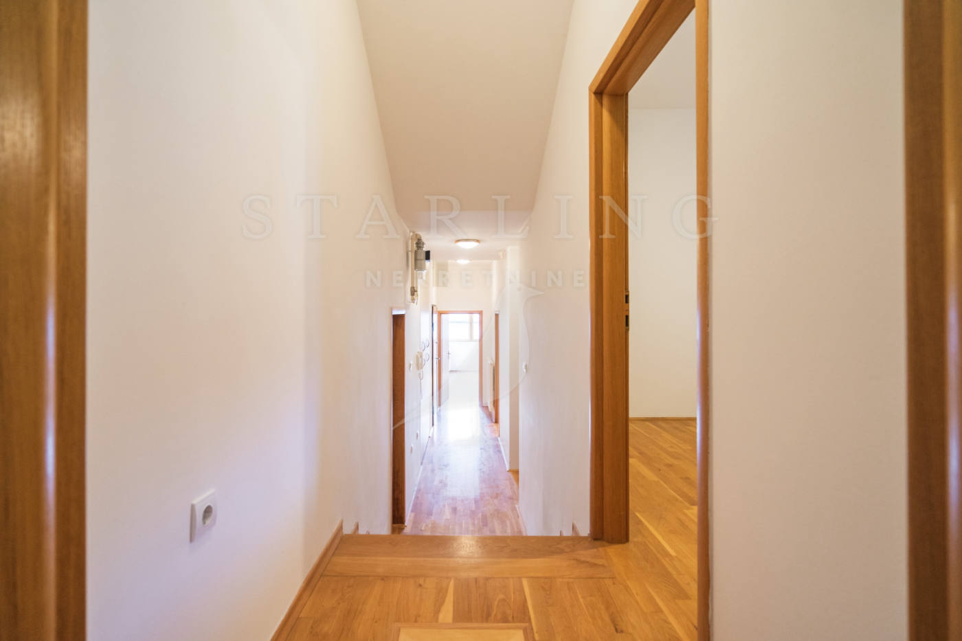 Квартира, 1131 м², 286 386$ — FAKTOR