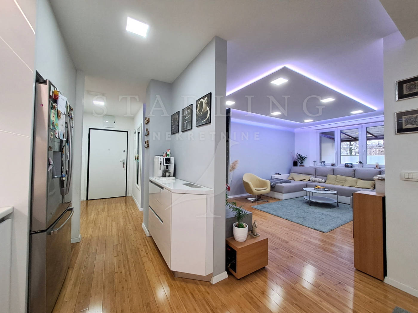 Квартира, 1077 м², 307 832$ — FAKTOR