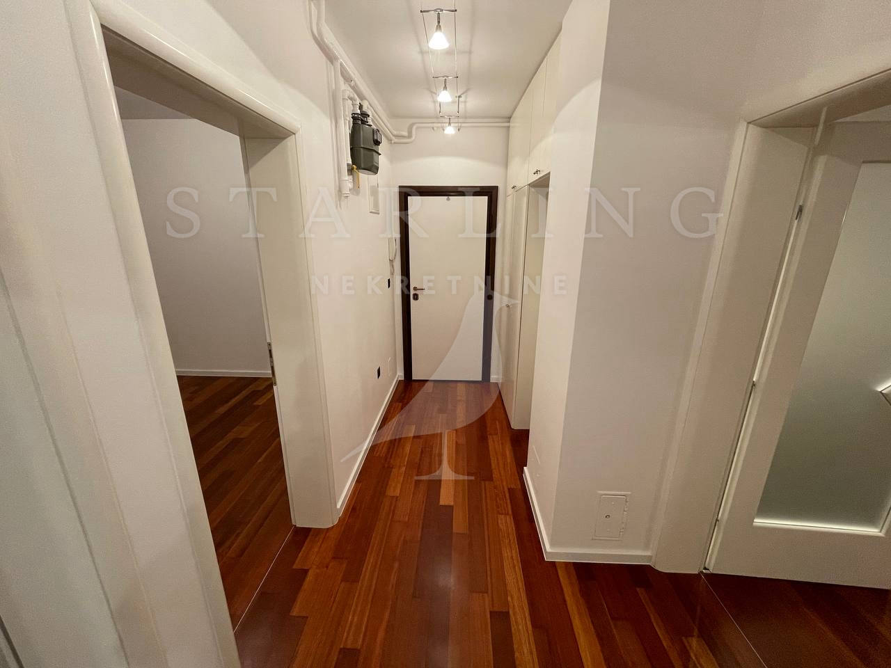 Квартира, 1034 м², 213 475$ — FAKTOR