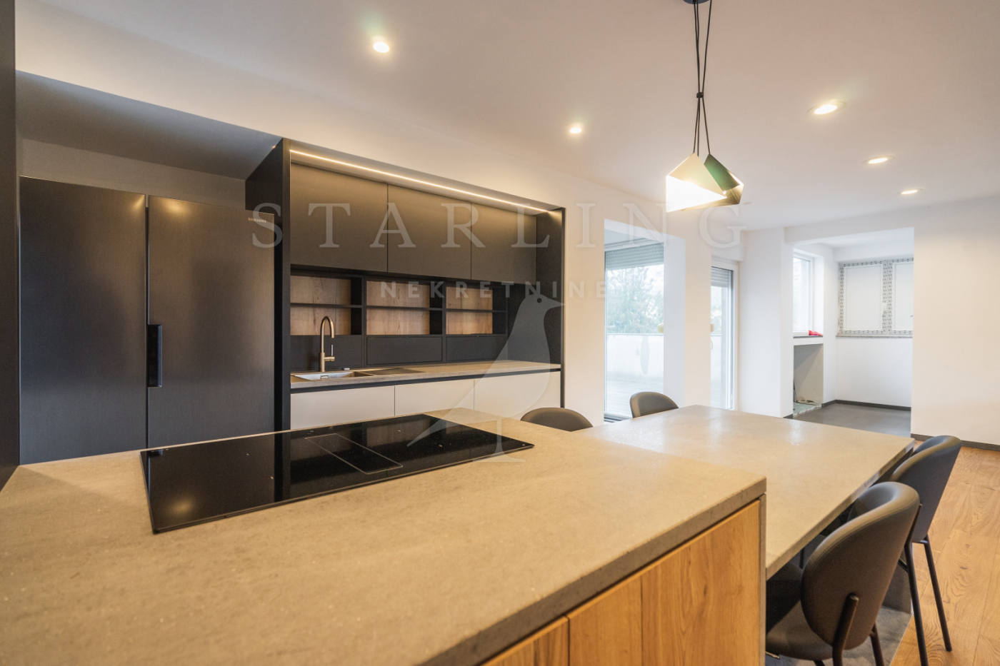 Квартира, 1120 м², 416 277$ — FAKTOR