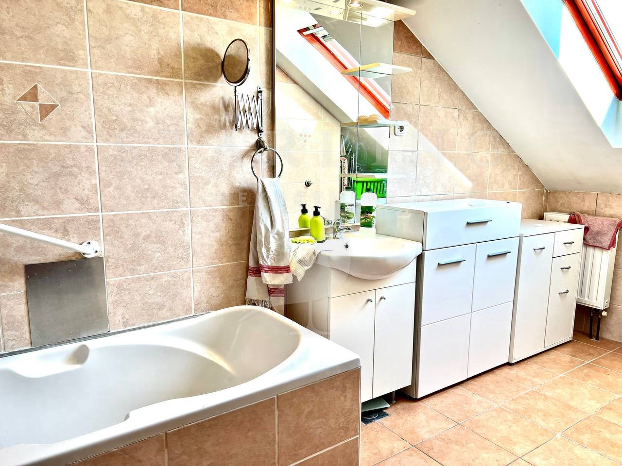 Квартира, 1002 м², 237 265$ — FAKTOR