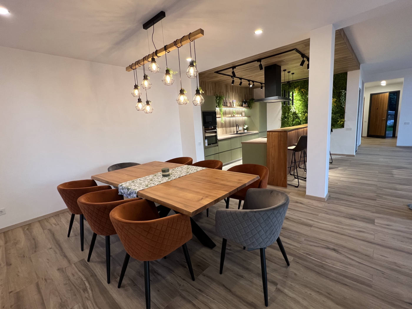 Квартира, 3380 м², 1 750 000$ — FAKTOR
