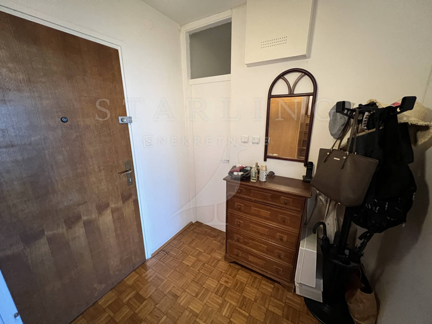 Квартира, 1055 м², 238 264$ — FAKTOR