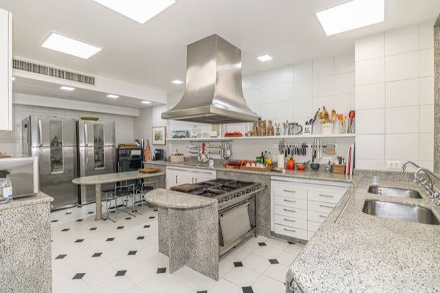 Квартира, 3983 м², 1 090 167$ — FAKTOR