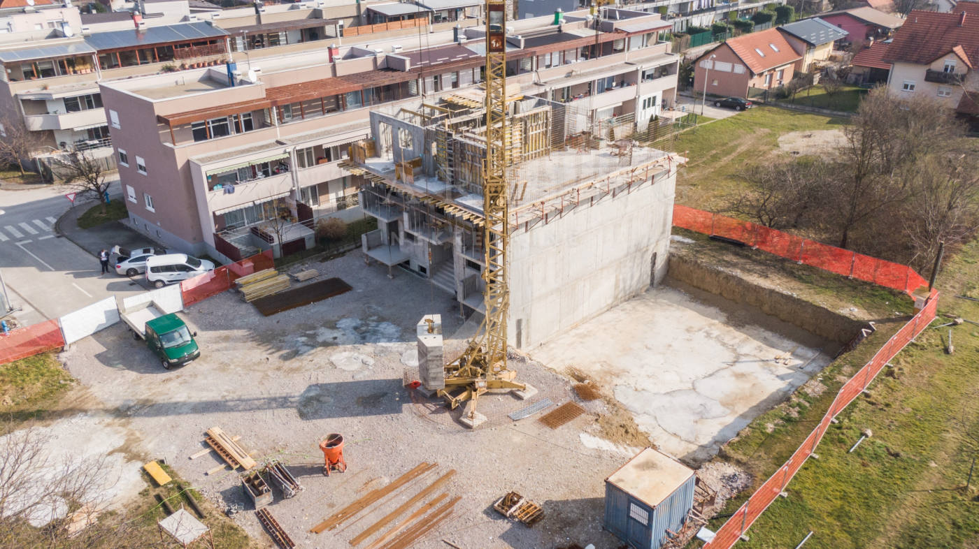 Квартира, 948 м², 217 822$ — FAKTOR