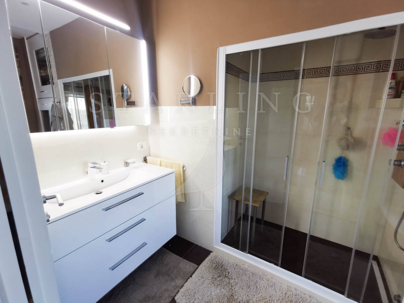 Квартира, 1497 м², 316 783$ — FAKTOR
