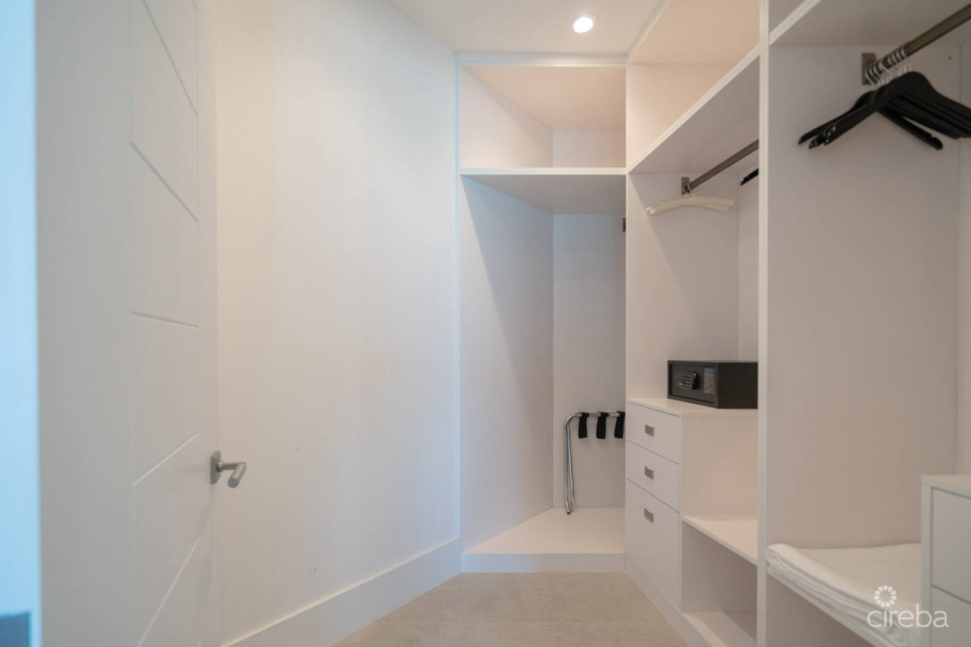 Квартира, 2316 м², 3 100 000$ — FAKTOR
