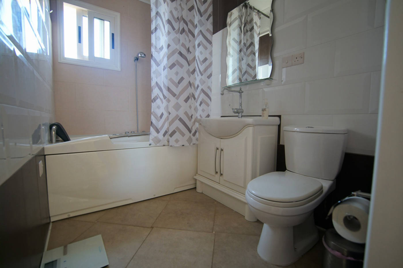 Квартира, 1292 м², 174 000$ — FAKTOR
