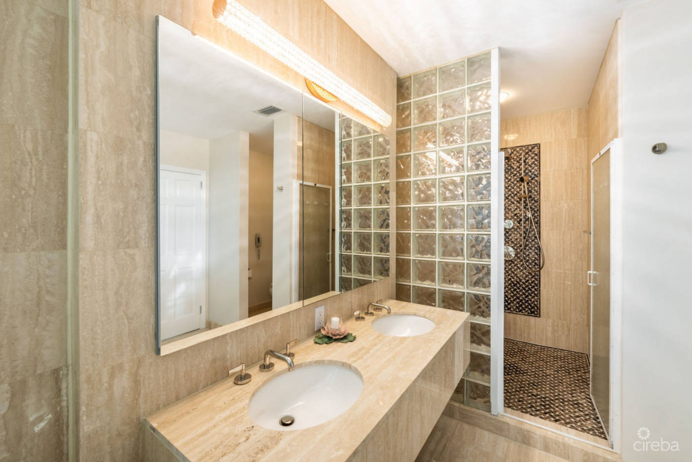 Квартира, 4545 м², 6 250 000$ — FAKTOR
