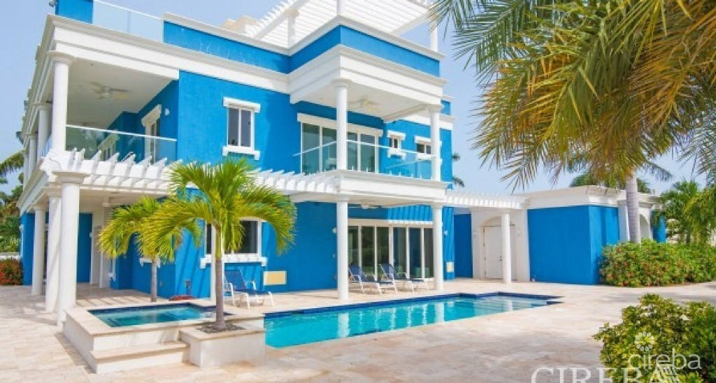 House, 7 000 m²