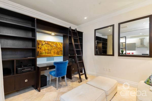 Квартира, 3293 м², 5 850 000$ — FAKTOR