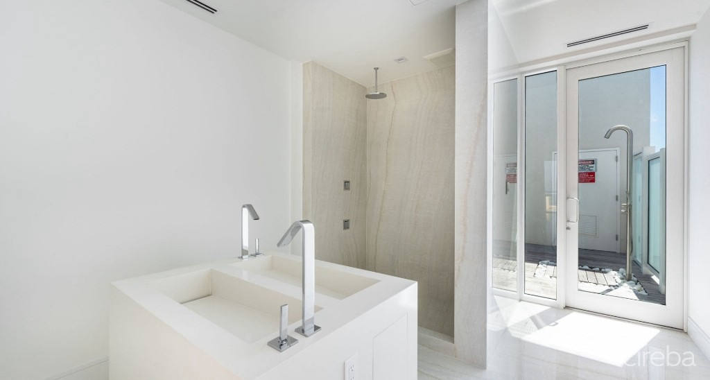 Квартира, 3970 м², 4 200 000$ — FAKTOR