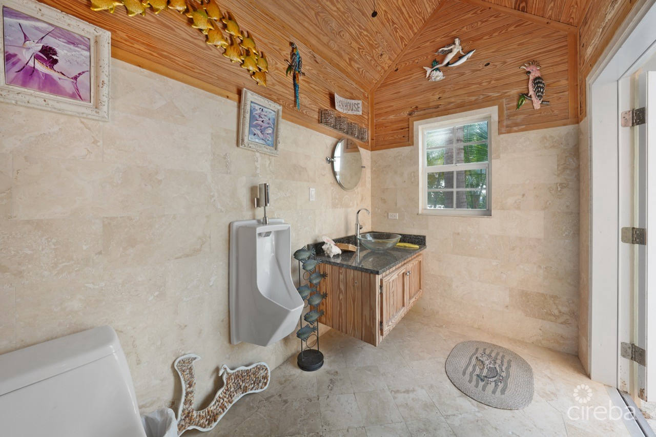 Дом, 8000 м², 6 995 000$ — FAKTOR