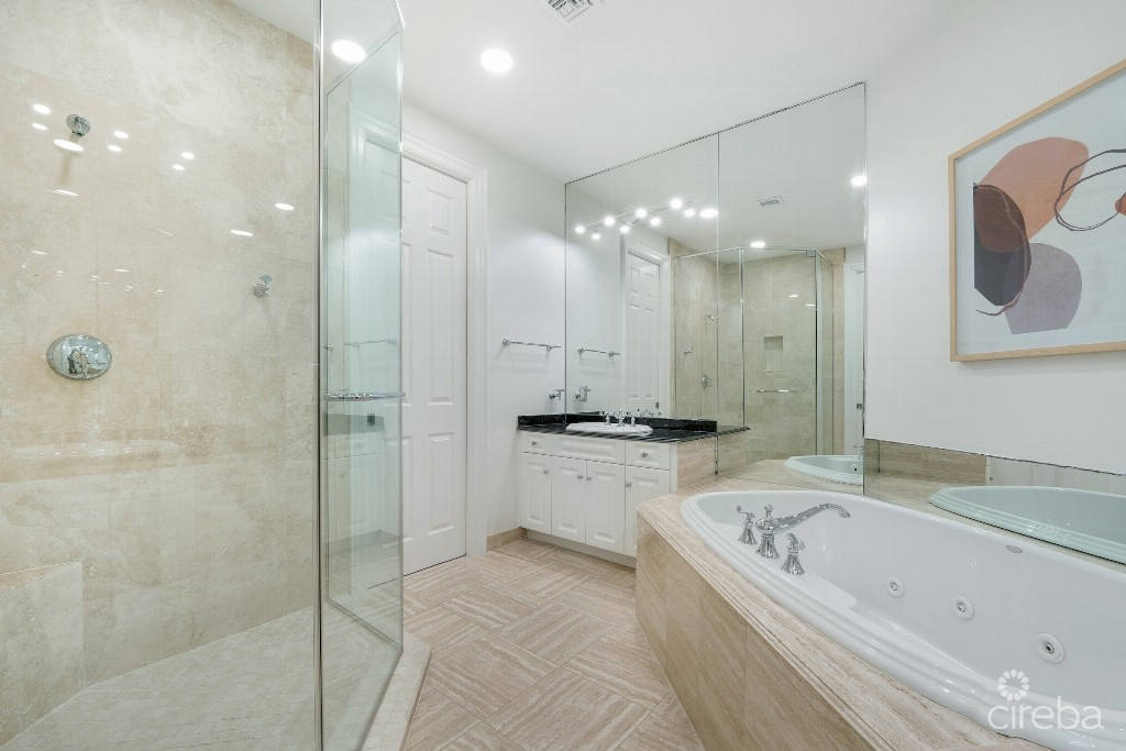 Квартира, 2120 м², 4 500 000$ — FAKTOR