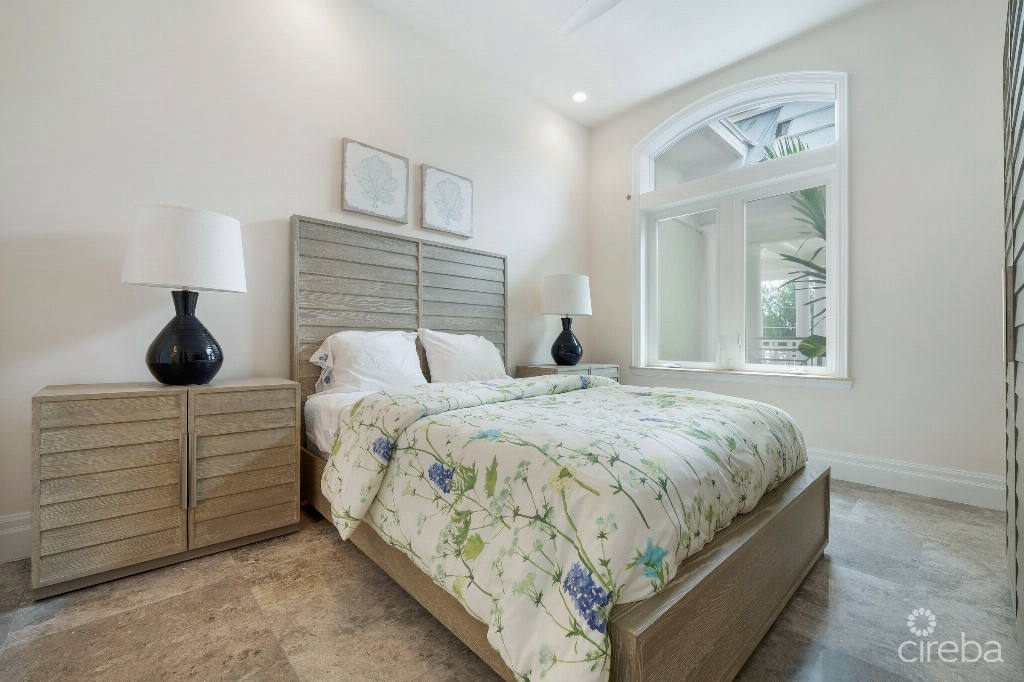 Квартира, 2120 м², 4 500 000$ — FAKTOR