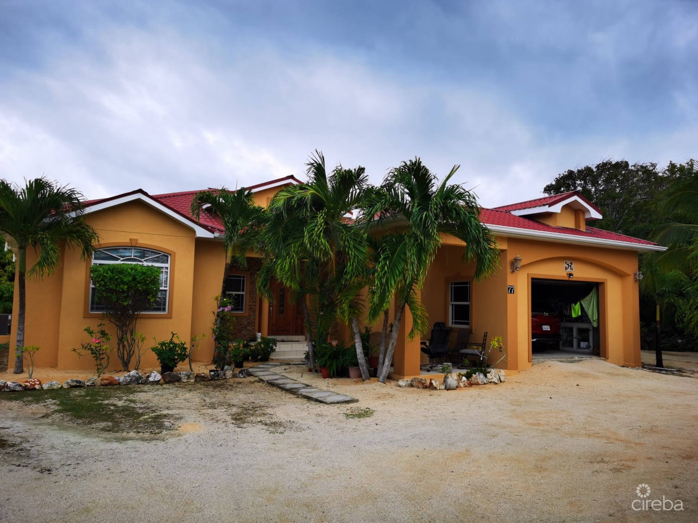 House, 2 826 m²