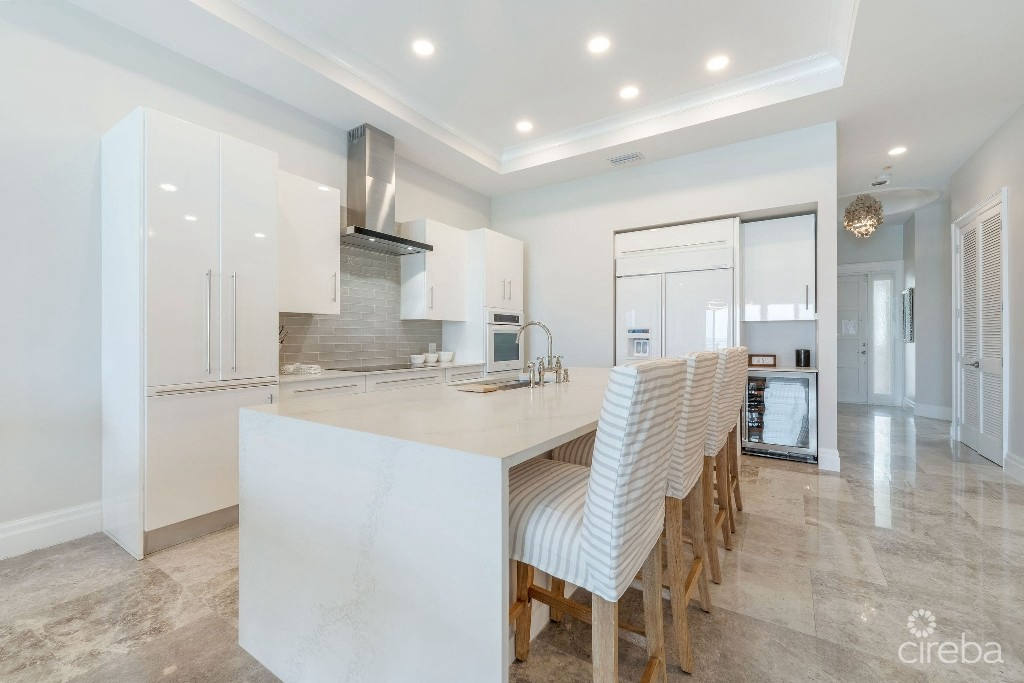 Квартира, 2120 м², 4 500 000$ — FAKTOR