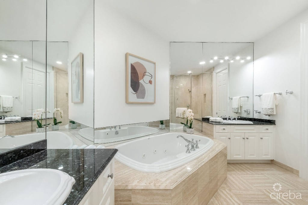 Квартира, 2120 м², 4 500 000$ — FAKTOR