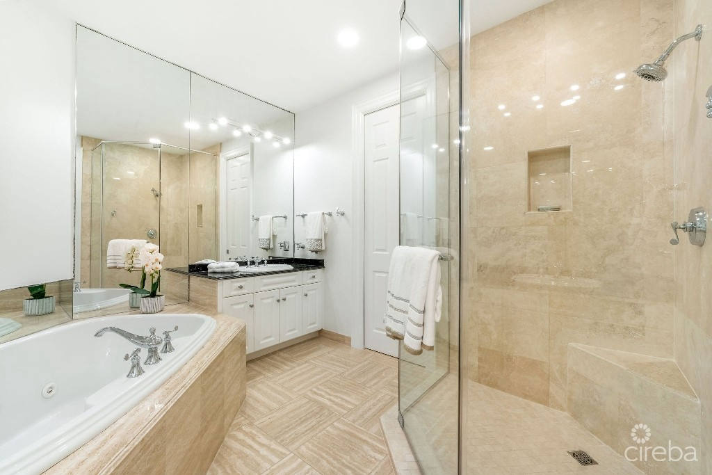 Квартира, 2120 м², 4 500 000$ — FAKTOR