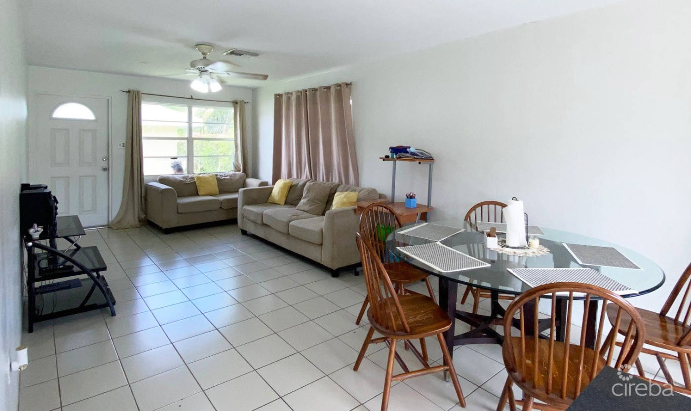 Квартира, 876 м², 325 000$ — FAKTOR
