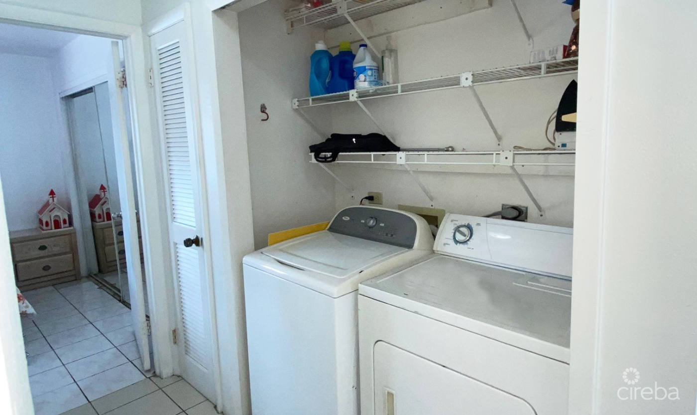 Квартира, 876 м², 325 000$ — FAKTOR