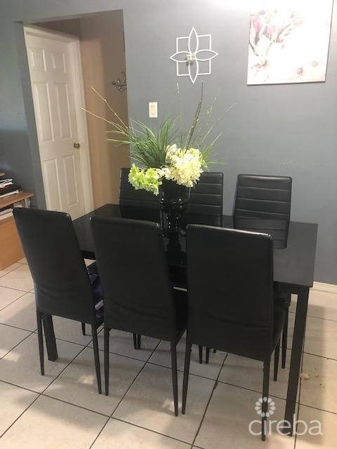Квартира, 1040 м², 438 902$ — FAKTOR