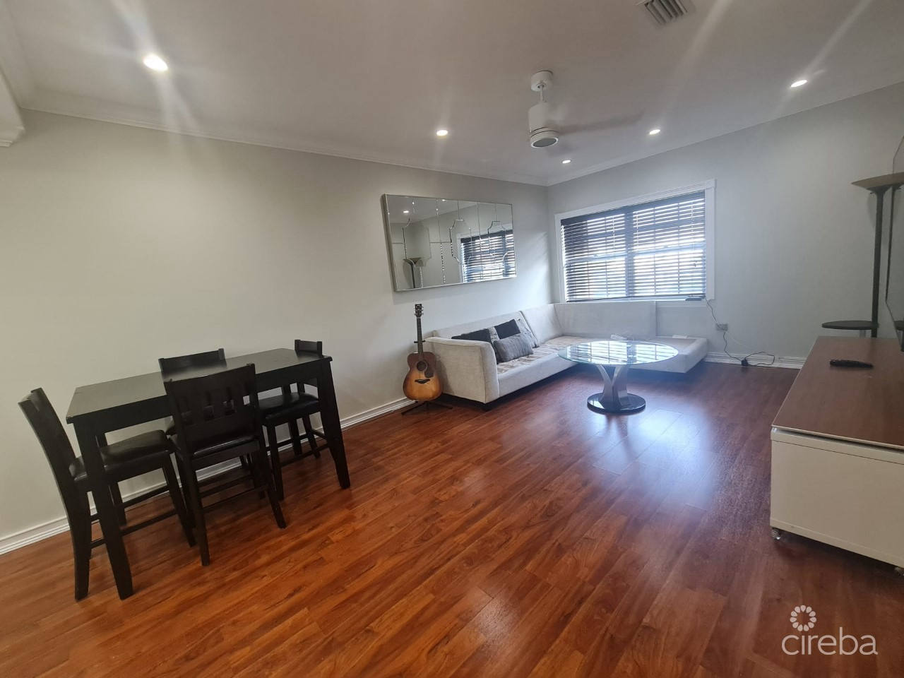 Квартира, 772 м², 445 121$ — FAKTOR