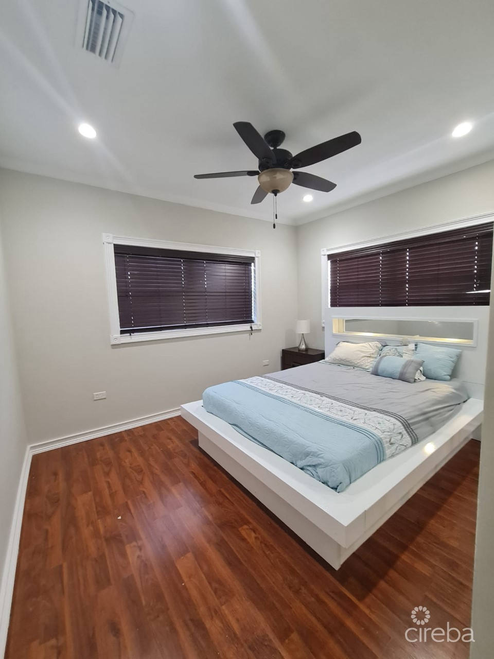 Квартира, 772 м², 445 121$ — FAKTOR