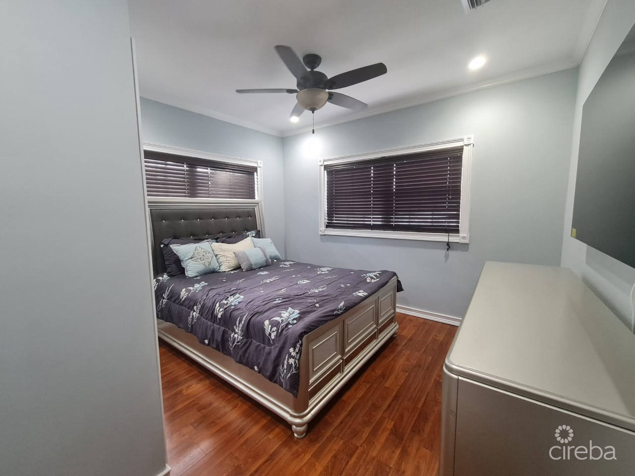 Квартира, 772 м², 445 121$ — FAKTOR