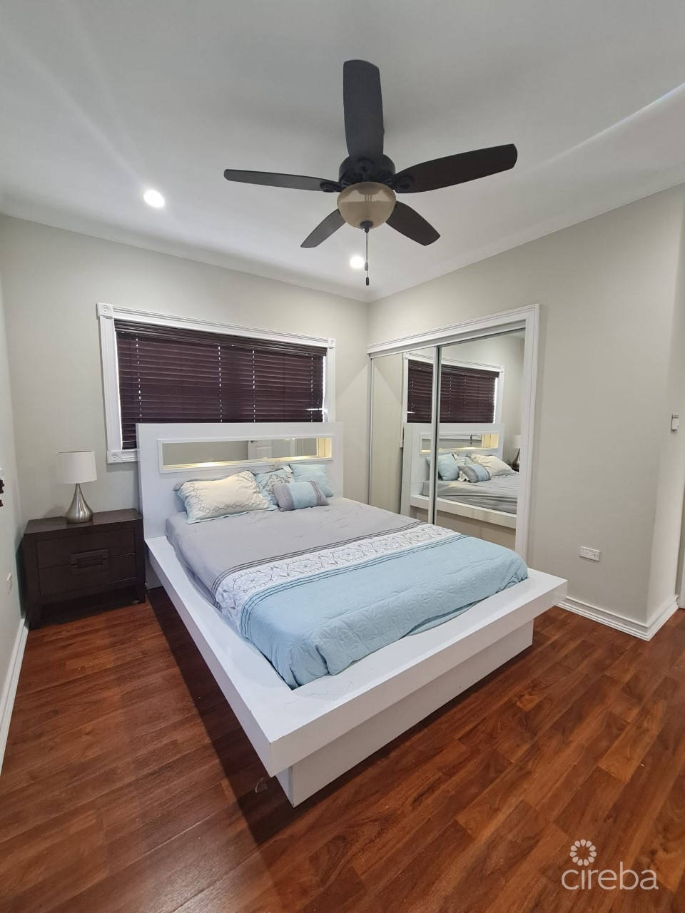 Квартира, 772 м², 445 121$ — FAKTOR