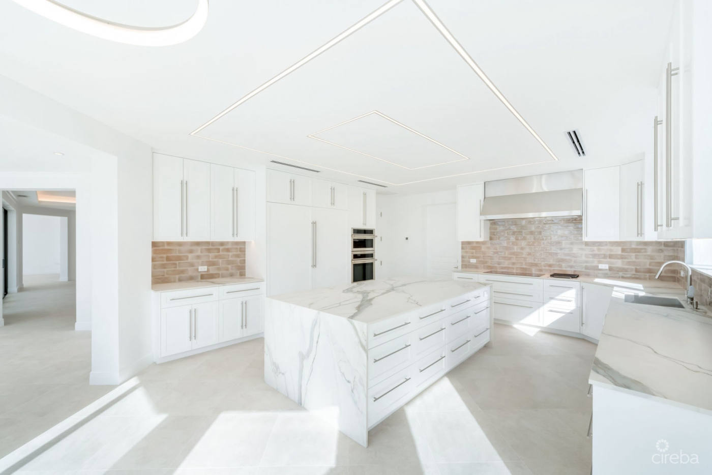 Дом, 8050 м², 6 850 000$ — FAKTOR