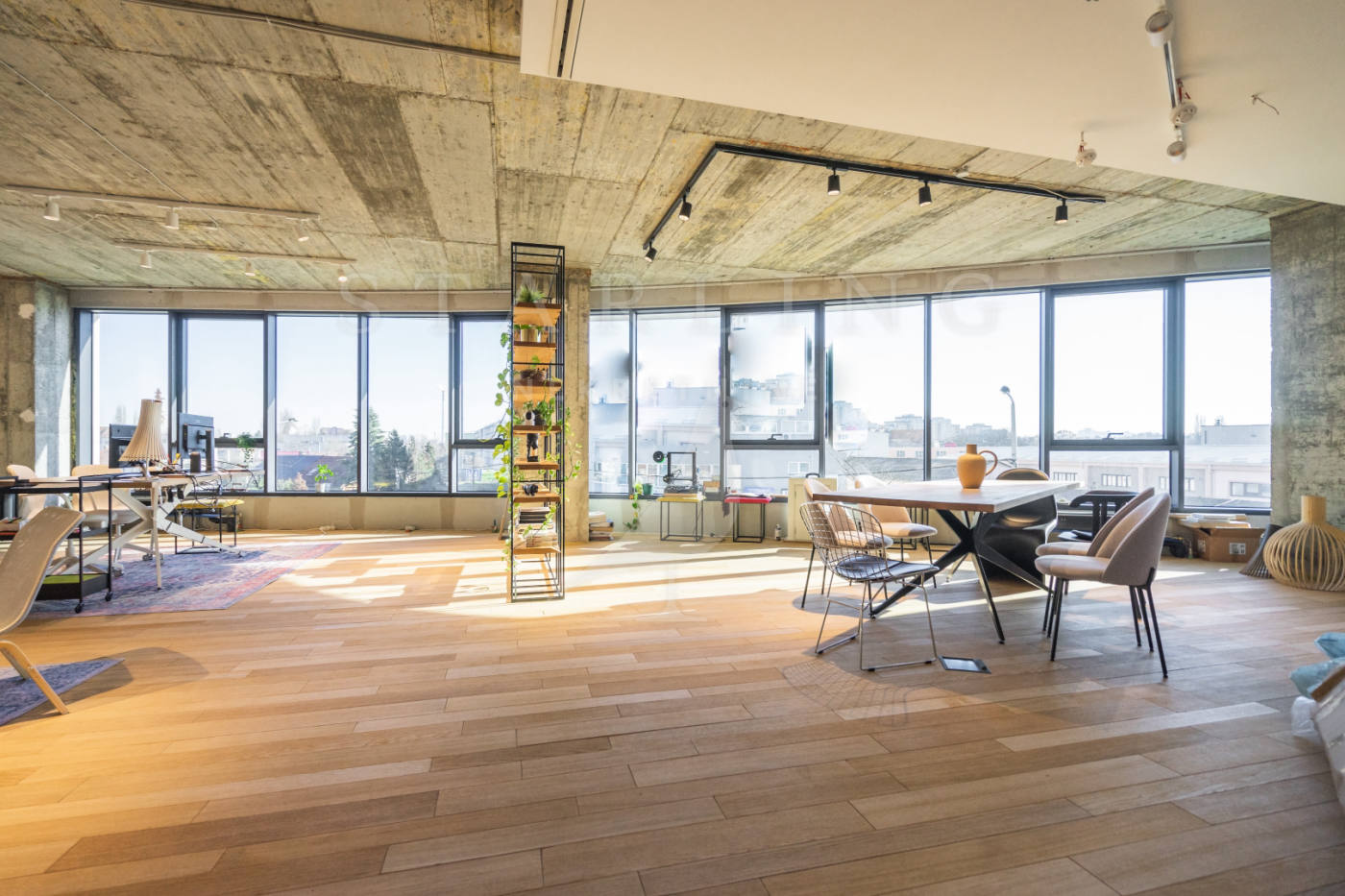 Квартира, 1302 м², 336 358$ — FAKTOR