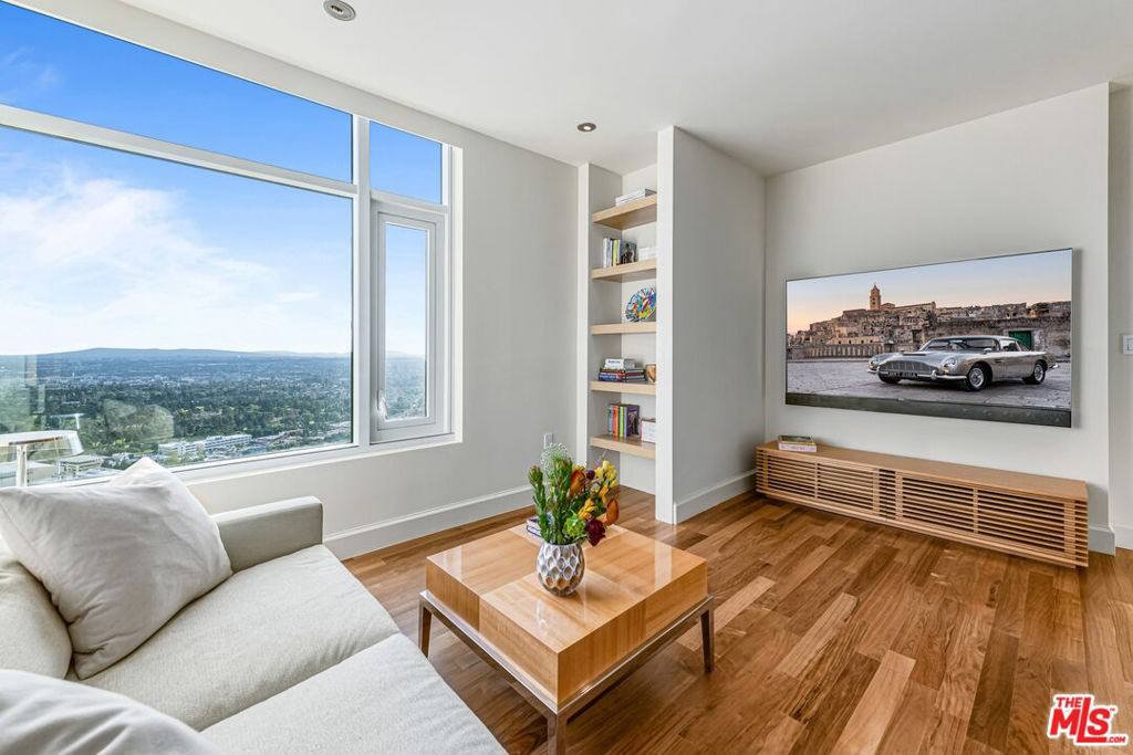 Квартира, 4450 м², 13 995 000$ — FAKTOR