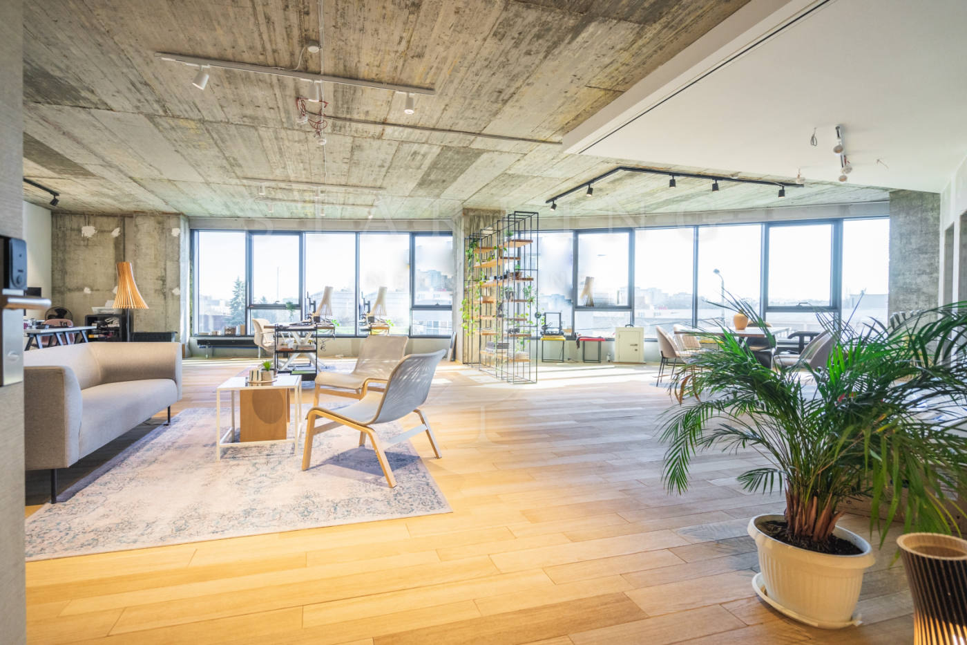 Квартира, 1302 м², 336 358$ — FAKTOR