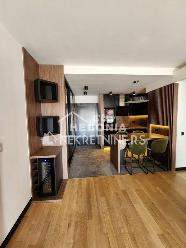 Квартира, 883 м², 518 052$ — FAKTOR