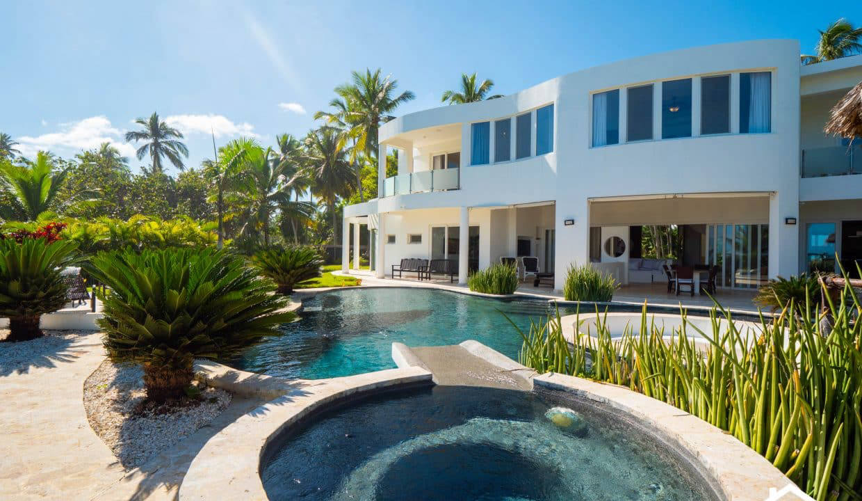 House, 63 399 m²