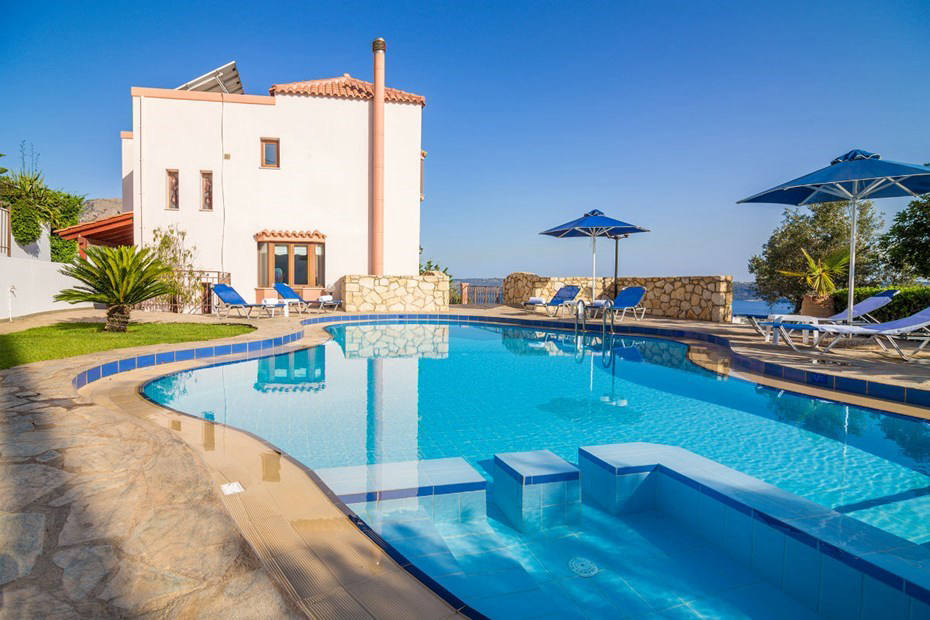 House, 2 497 m²