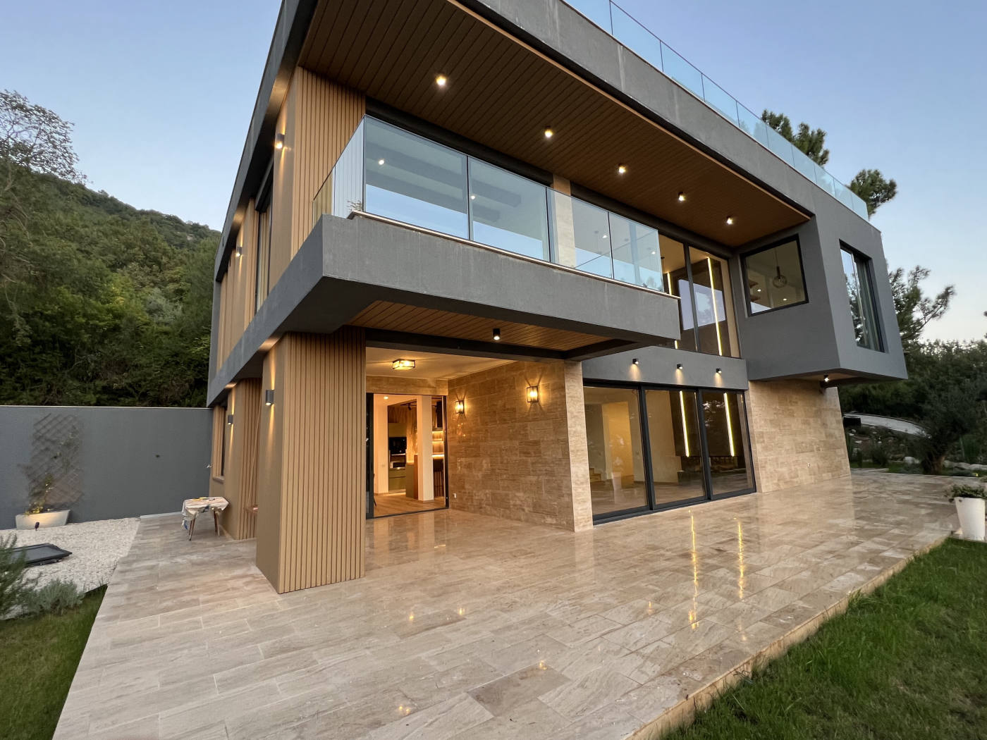 Квартира, 3380 м², 1 750 000$ — FAKTOR