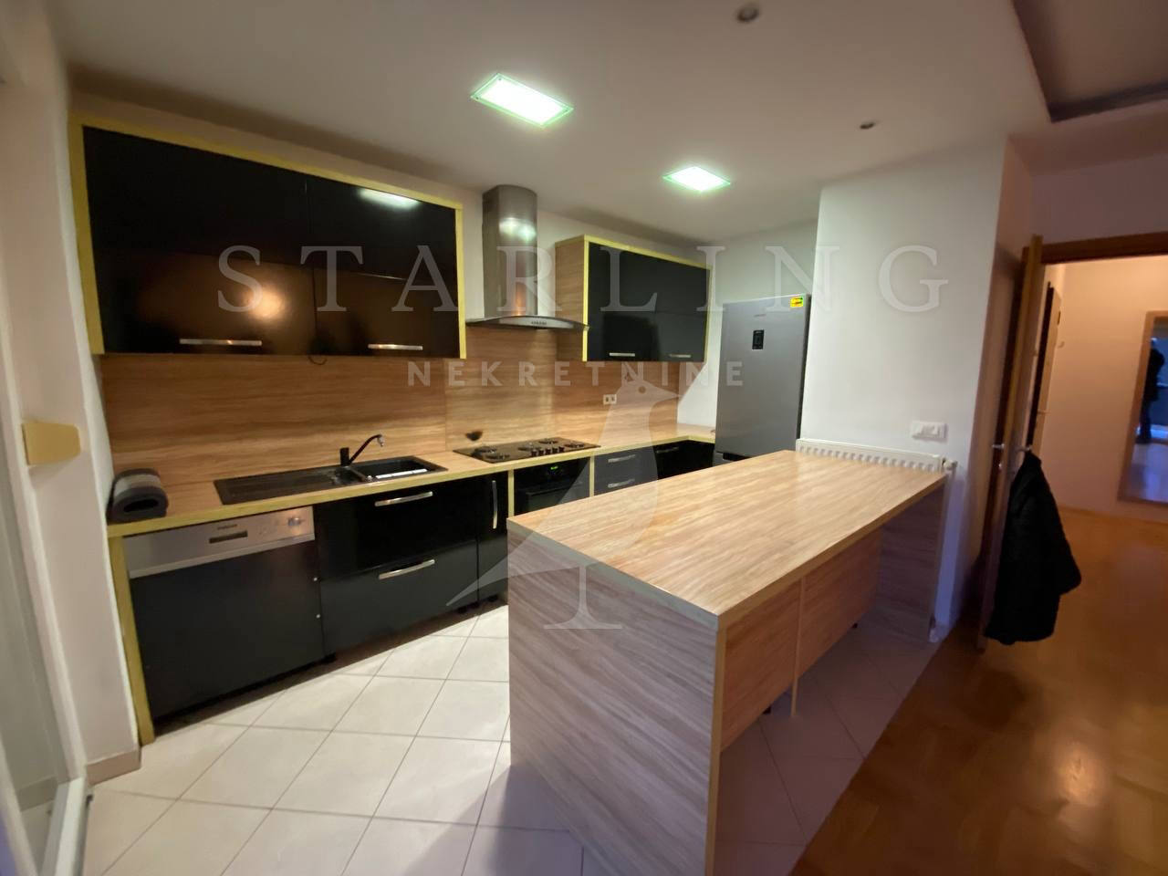 Квартира, 1593 м², 332 466$ — FAKTOR